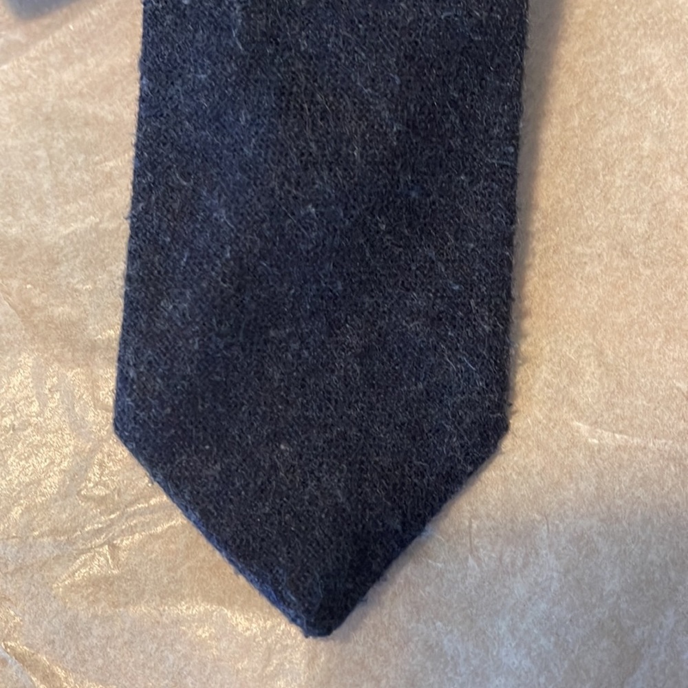 Used tie - Picture 2 of 8